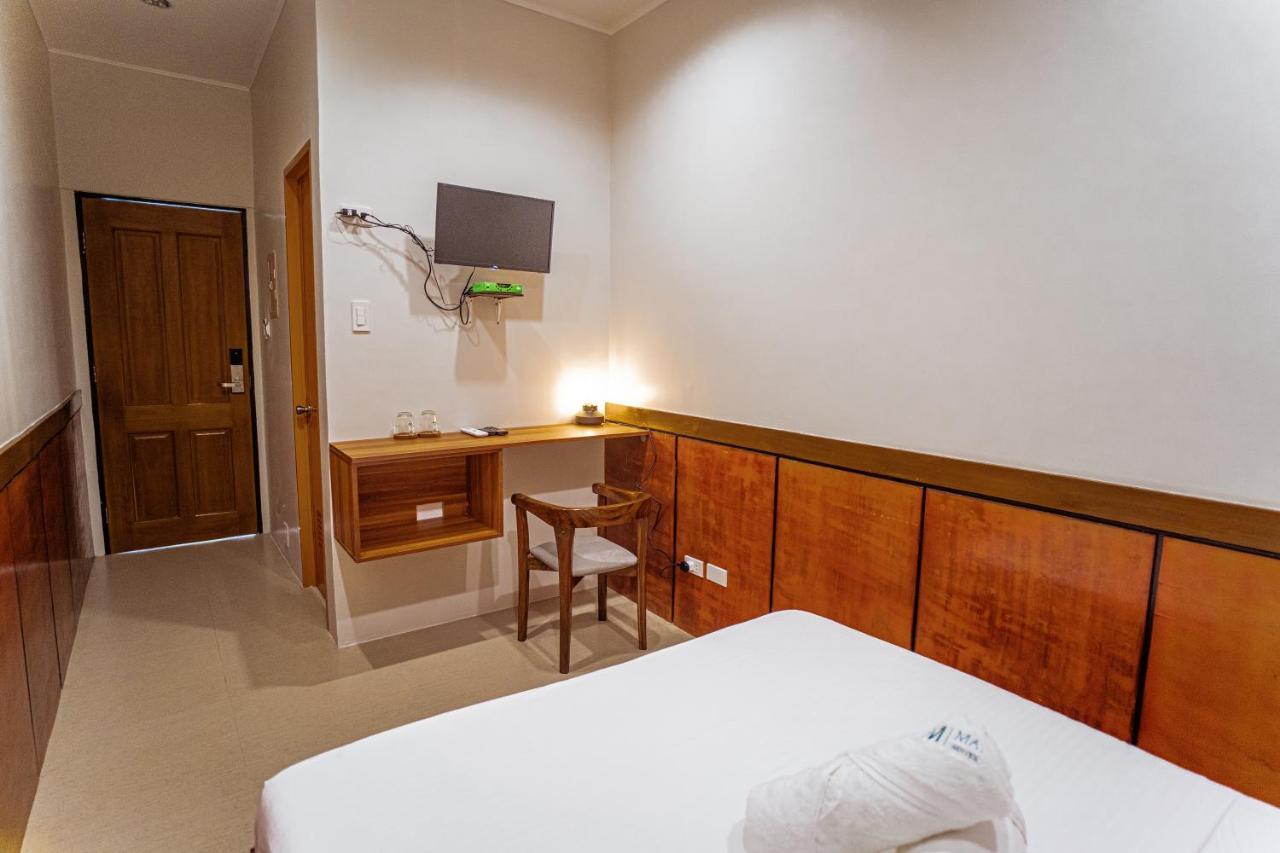 Marieli Suites Near Panglao International Airport ภายนอก รูปภาพ