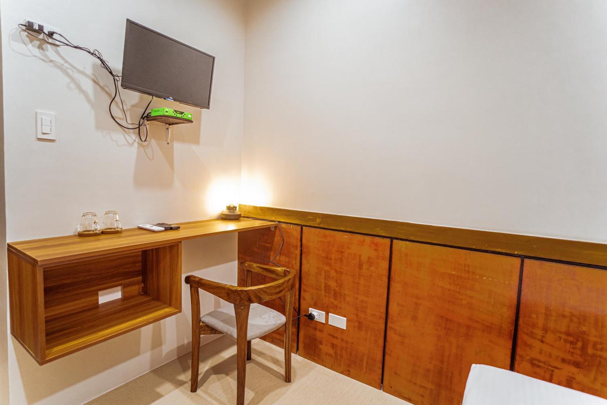 Marieli Suites Near Panglao International Airport ภายนอก รูปภาพ